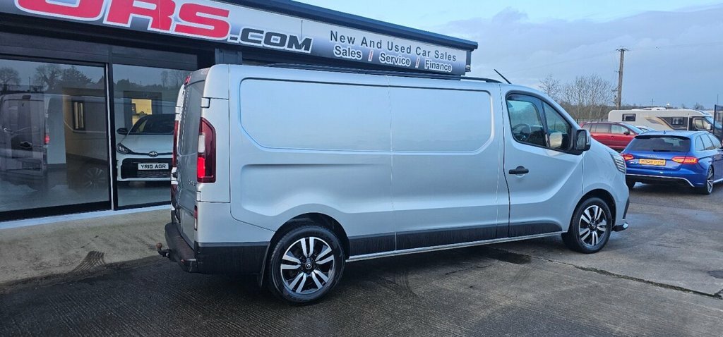 Renault Trafic 2L Sport YE22VTD Grey #5