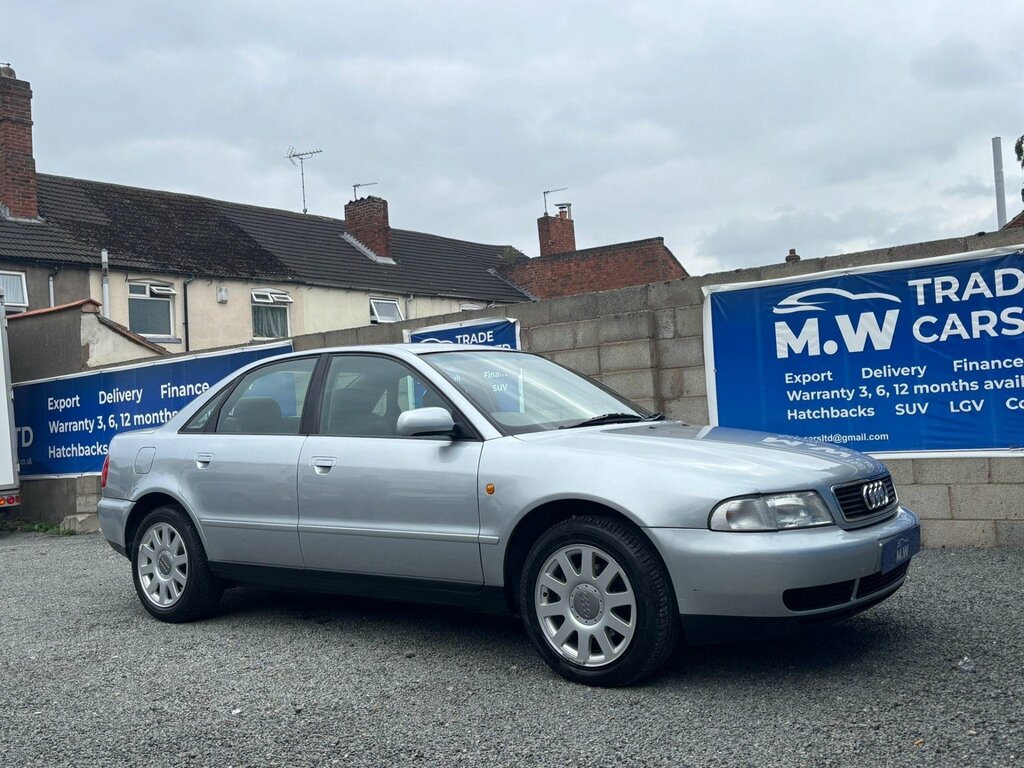 Audi A4 Saloon  #8