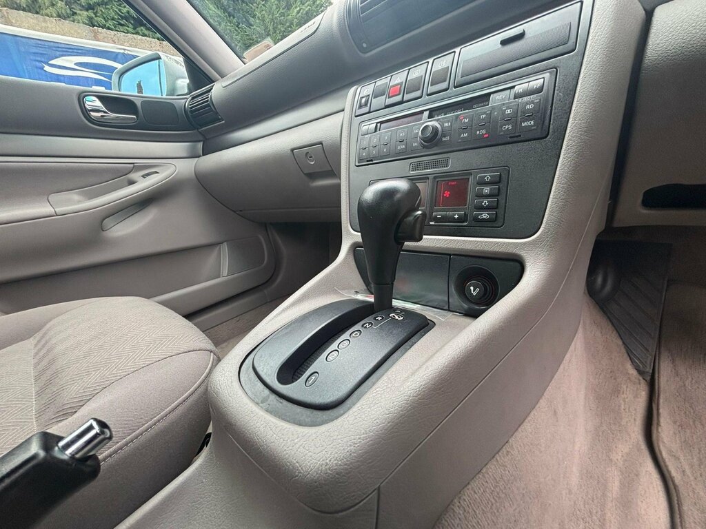 Audi A4 Saloon  #10