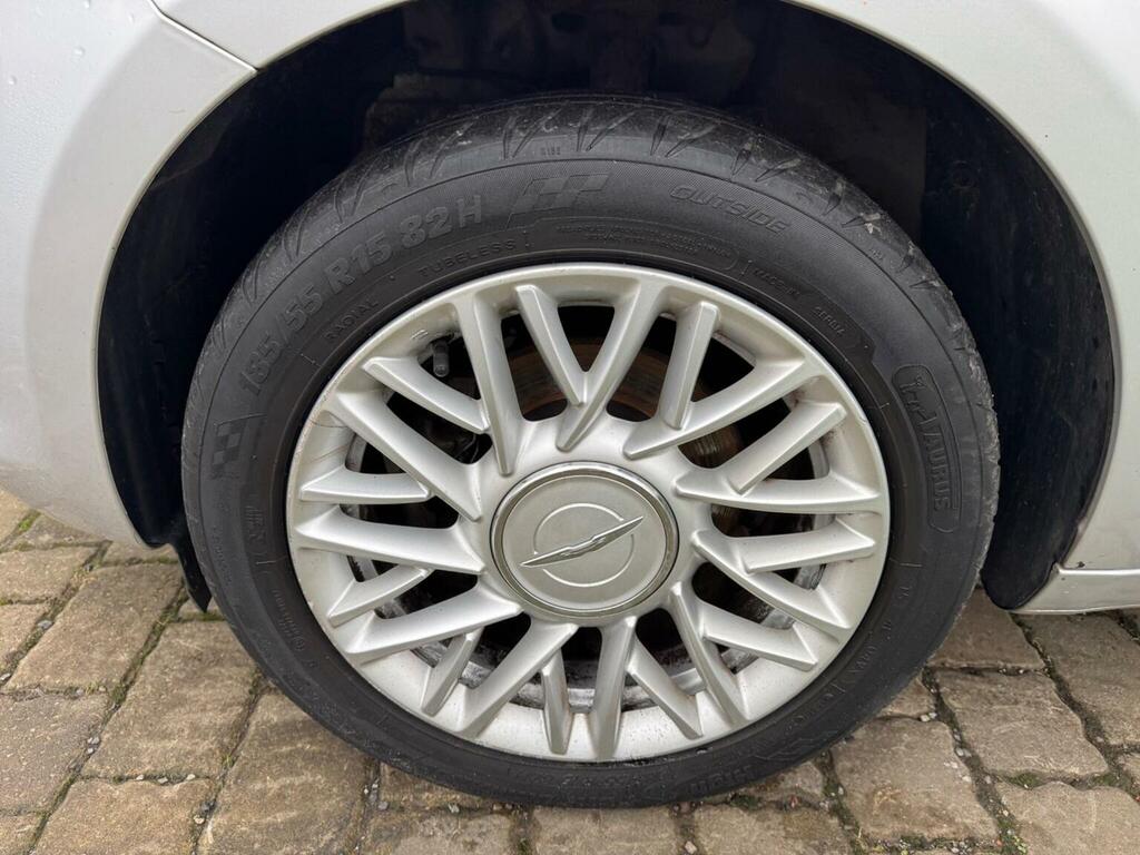 Chrysler Ypsilon Hatchback Black #19