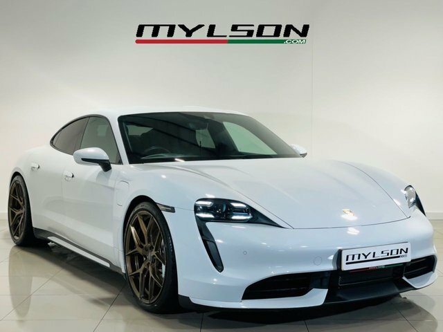 Porsche Taycan Plus 93.4Kwh Turbo Saloon White