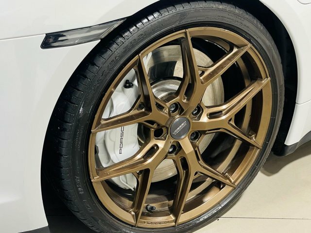 Porsche Taycan Plus 93.4Kwh Turbo Saloon WX70XWS White #6