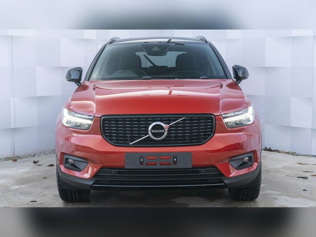 Volvo XC40 B4 R-design Pro #2