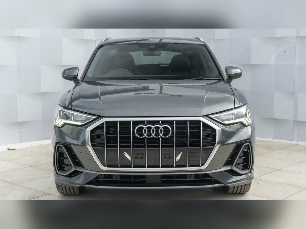 Audi Q3 Tfsi S Line #2