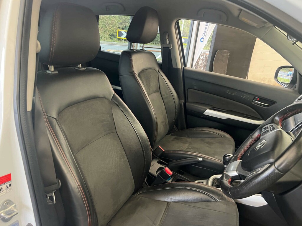 Suzuki Vitara Suv GF16FTC White #6
