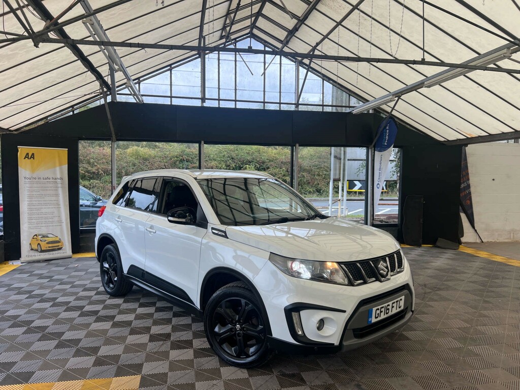 Suzuki Vitara Suv White