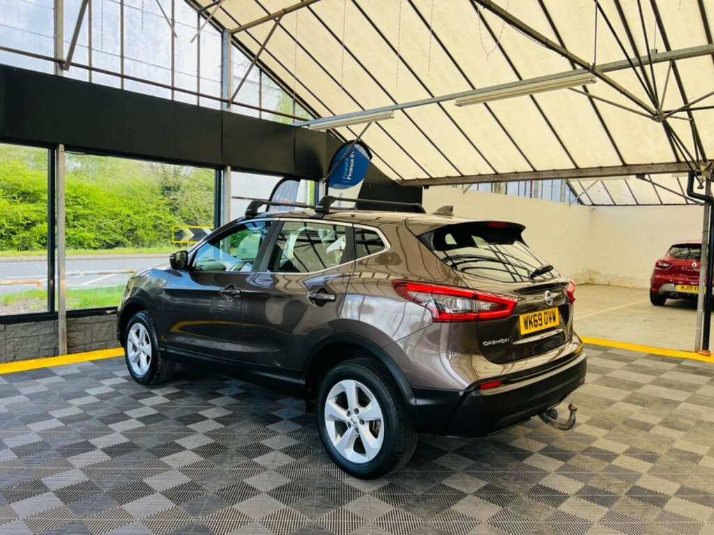 Nissan Qashqai Suv WK69OVW Brown #3
