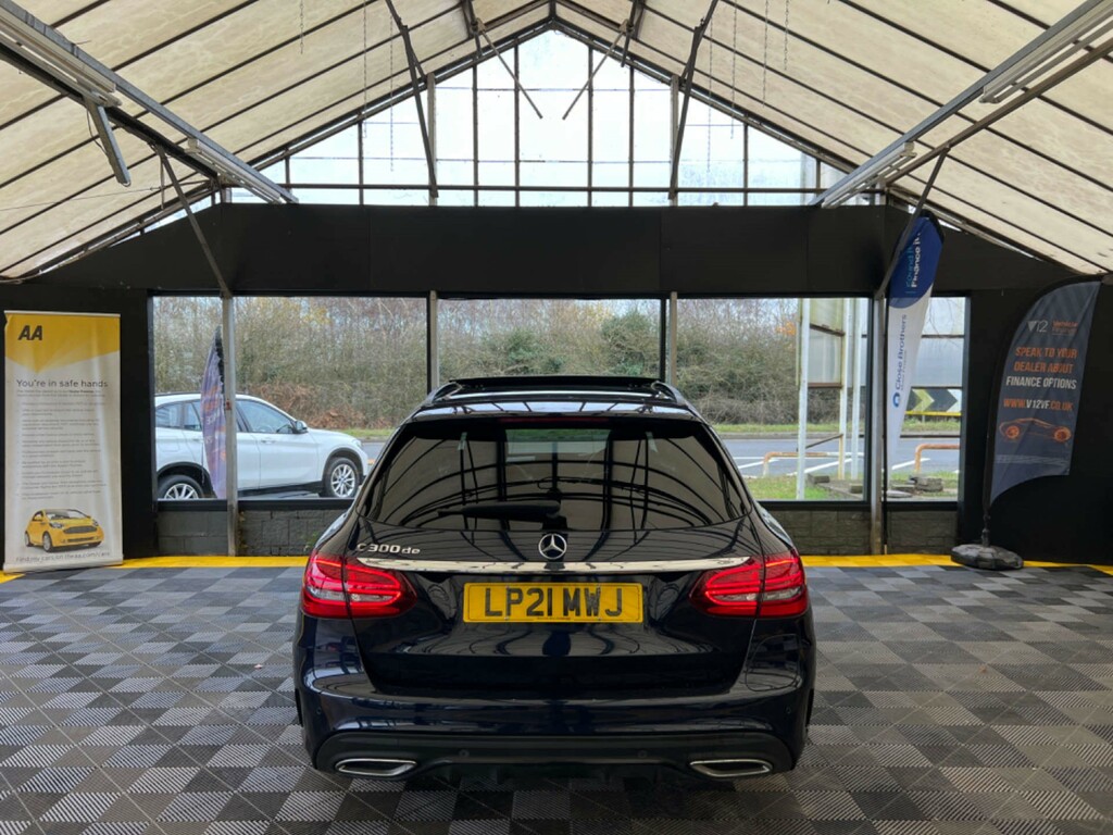 Mercedes-Benz 300 E Amg Line Premium Black #6