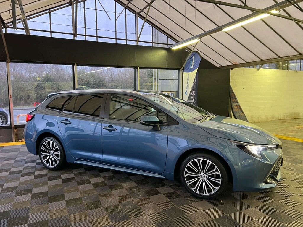 Toyota Corolla Estate LV70TUU Blue #2
