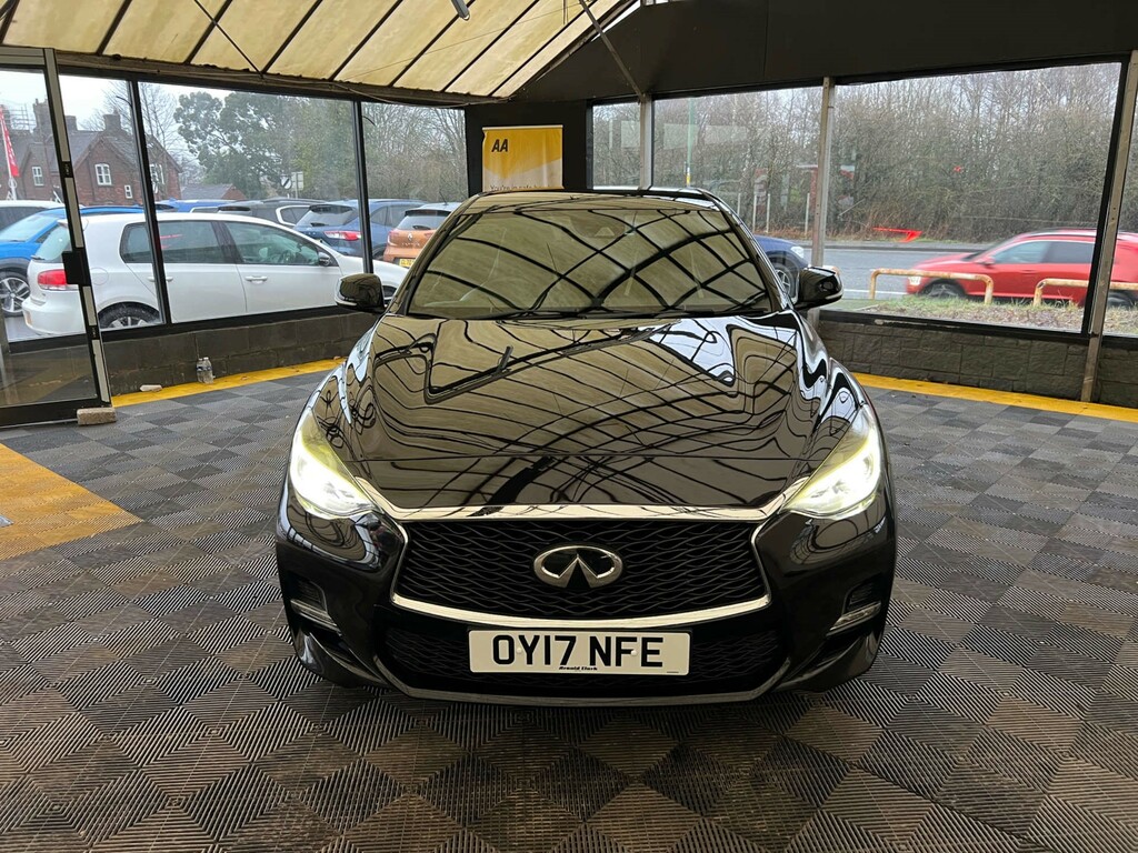 Infiniti Q30 Q30 Sport Awd OY17NFE Black #3