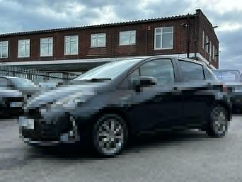 Toyota Yaris 1.5 Vvt-h Icon Tech 201717 LO17OJJ Black #3