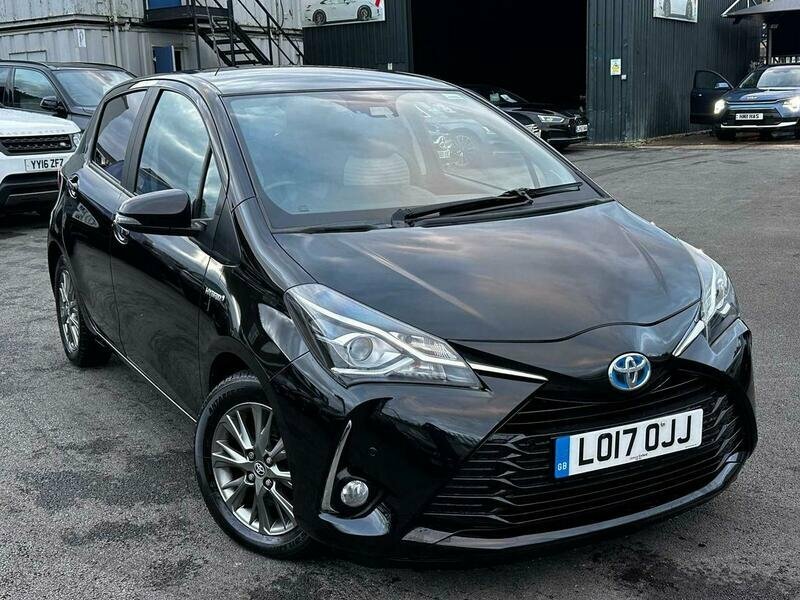 Toyota Yaris 1.5 Vvt-h Icon Tech 201717 LO17OJJ Black #5
