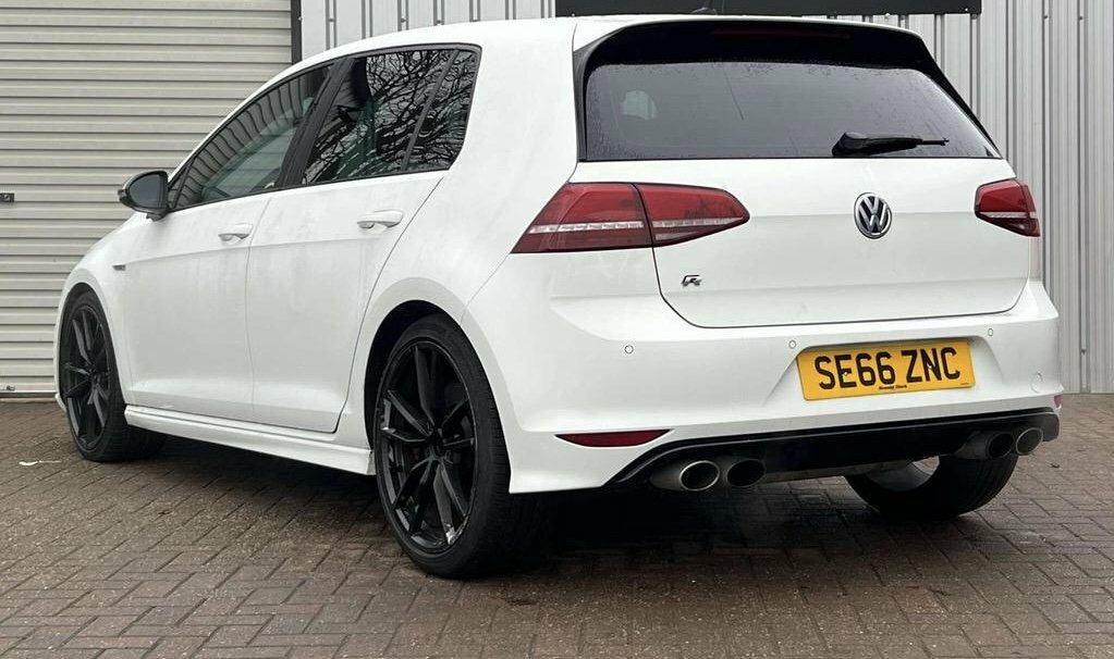 Volkswagen Golf 2.0 Tsi Bluemotion Tech R 201766 SE66ZNC White #4