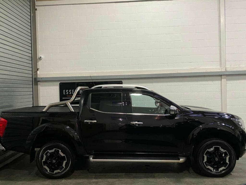 Nissan Navara 2.3 Dci Tekna 201969 Black #2