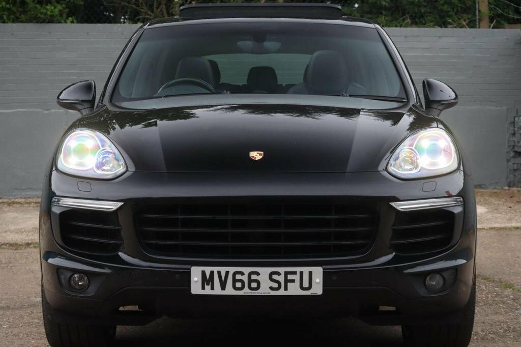 Porsche Cayenne 3.0 Td V6 Platinum Edition 201666 MV66SFU Black #3