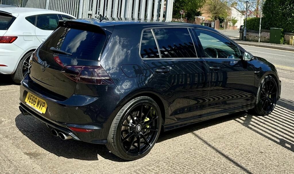 Volkswagen Golf 2.0 Tsi Bluemotion Tech R 201666 VE66WVP Black #3