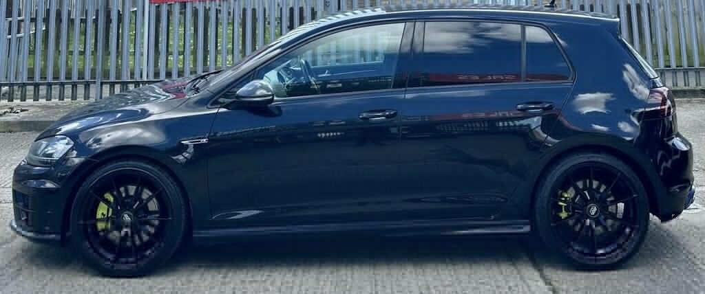 Volkswagen Golf 2.0 Tsi Bluemotion Tech R 201666 VE66WVP Black #2