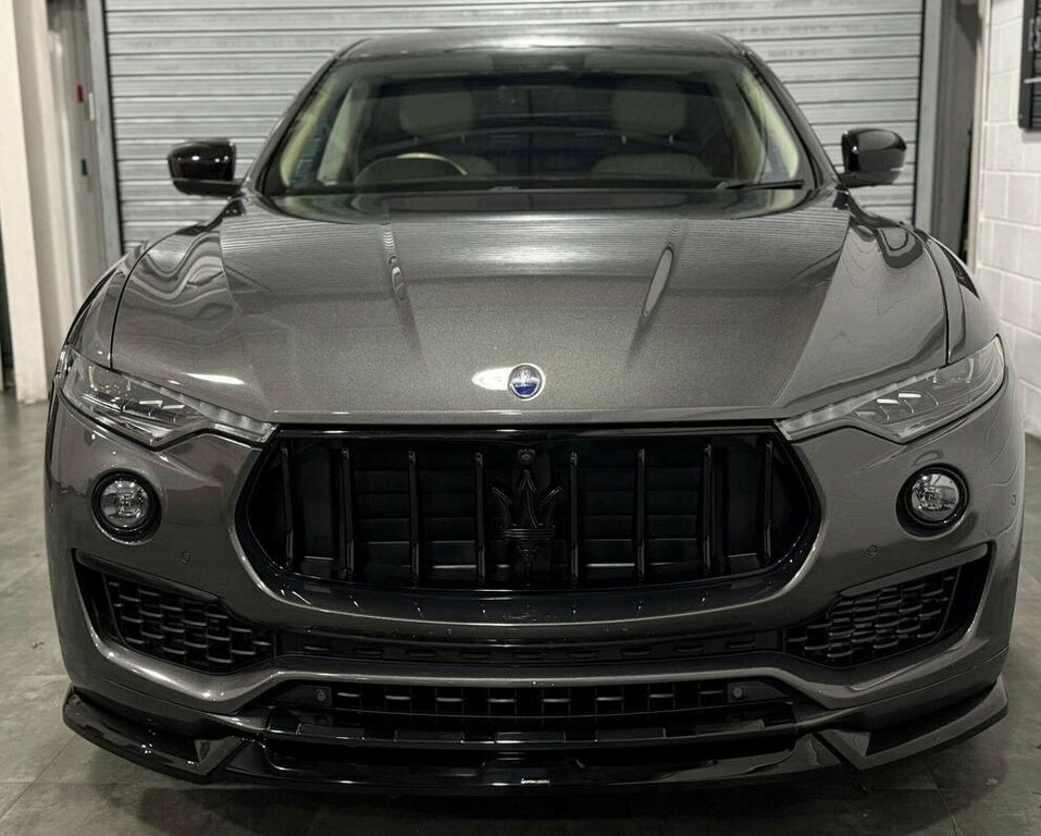 Maserati Levante 3.0 V6 Granlusso 2021 Grey #2