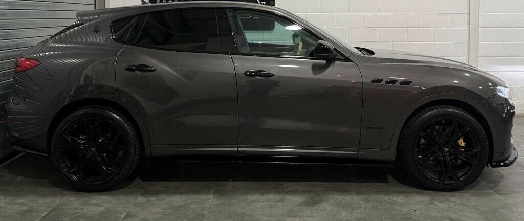 Maserati Levante 3.0 V6 Granlusso 2021 Grey #5