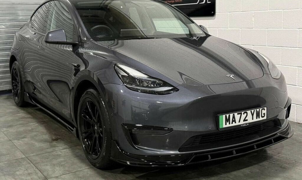 Tesla Model Y Dual Motor Long Range 202272 Grey