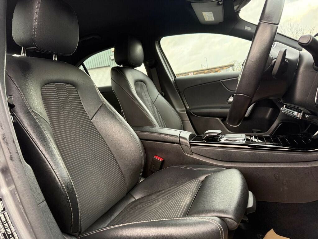 Mercedes-Benz A Class 1.3 A200 Sport 201969 OY69YNP Grey #4