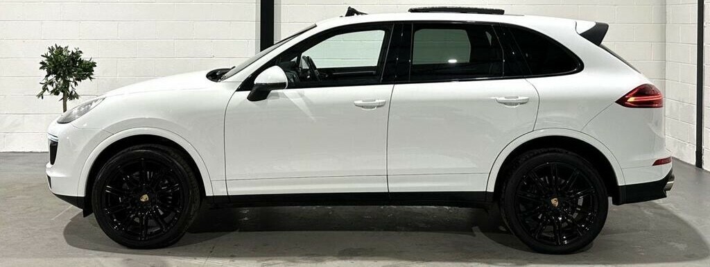 Porsche Cayenne 3.0 Td V6 Platinum Edition 201818 C6WGT White #6