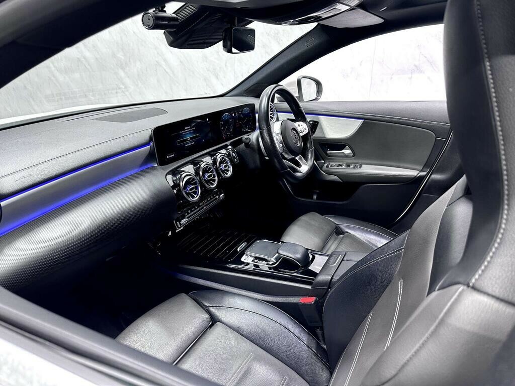 Mercedes-Benz CLA Class 2.0 Cla220 Amg Line 201969 KU69HBL White #5