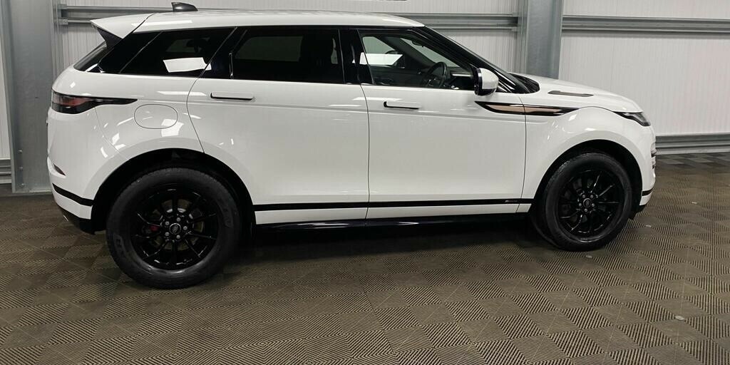 Land Rover Range Rover Evoque 2.0 D150 R-dynamic 202070 SW70FKP White #3