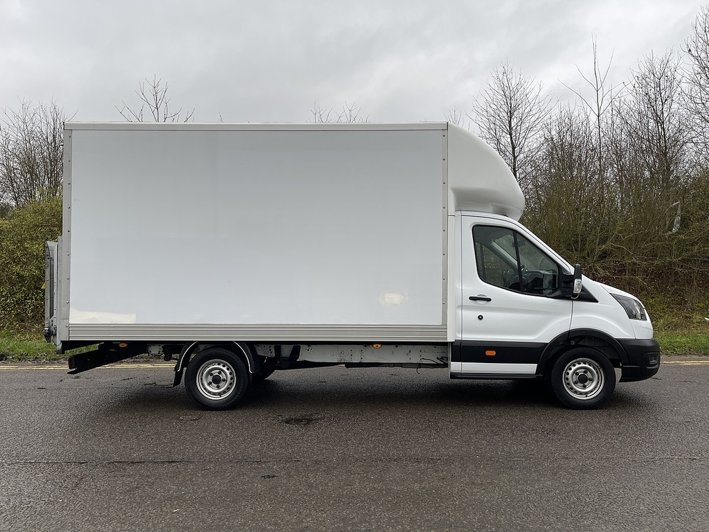 Ford Transit Custom 2.0 350 Ecoblue Leader Luton Rwd WN71OMF White #4