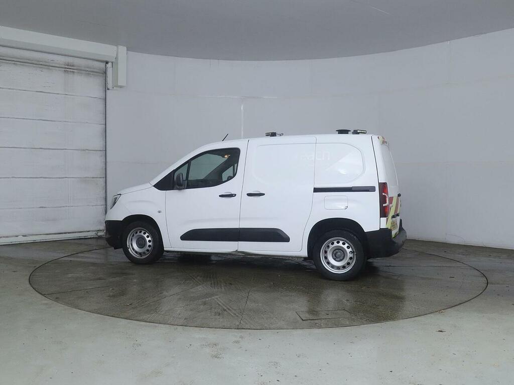 Vauxhall Combo 1.6 Turbo D 2300 Edition L1 H1 Euro 6 Ss FH68RVR White #3