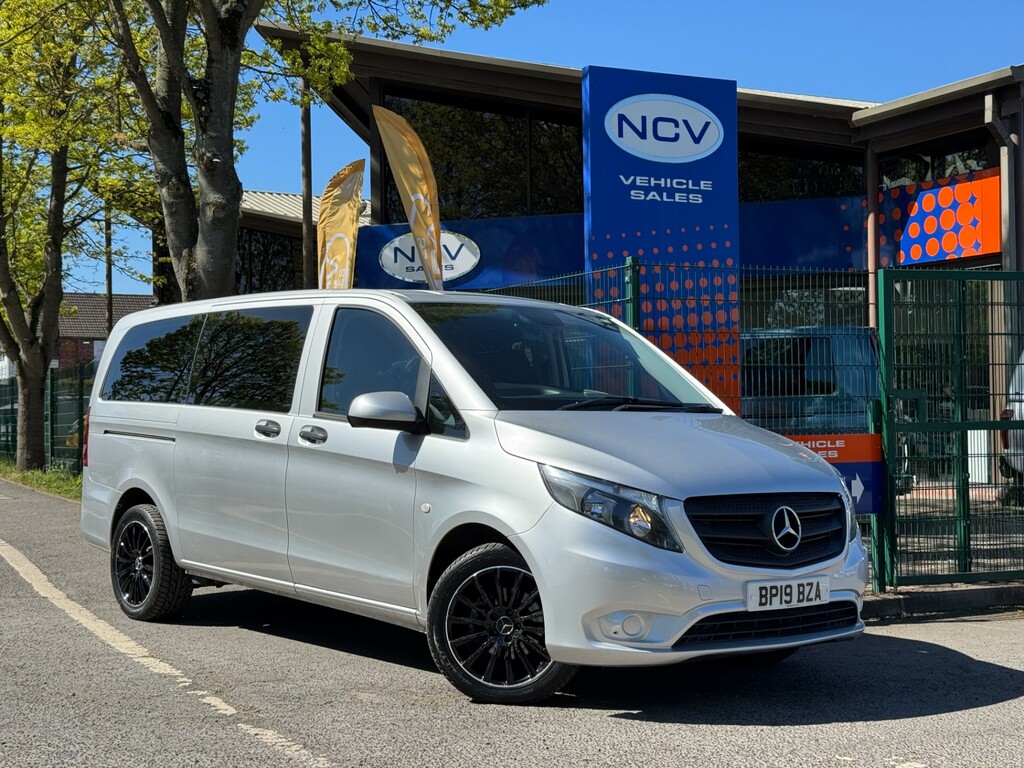 Mercedes-Benz Vito 114 Bluetec Tourer Pro 9 Seater Minibus Silver