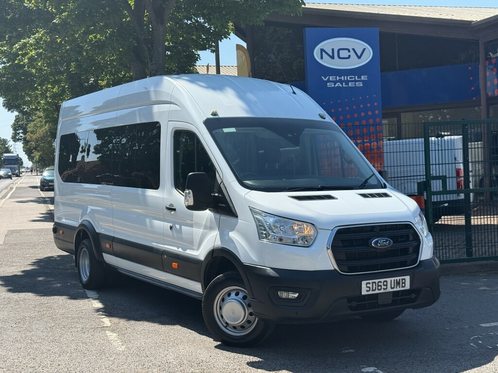 Ford Transit Custom 460 Leader Ecoblue 17 Seater Minibus SD69UMB White