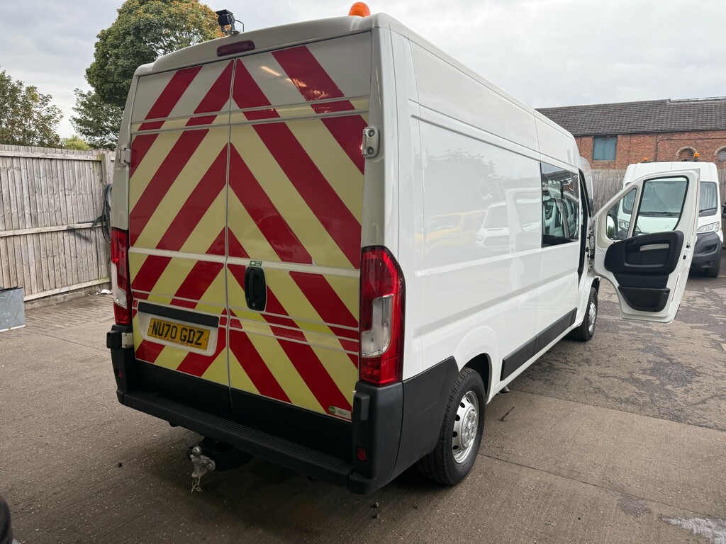 Peugeot Boxer Bluehdi 335 L3h2 S Lwb Welfare Mess Toiletvan White #2