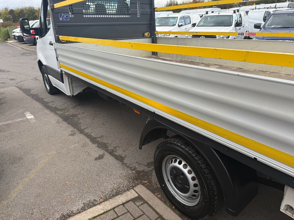 Mercedes-Benz Sprinter 315 Cdi Progressive Dropside Lwb Tail Lift KM21OYT White #2