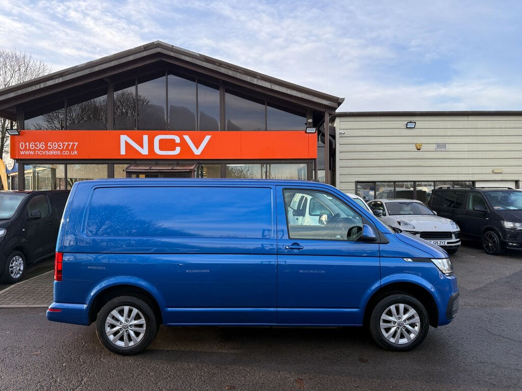 Volkswagen Transporter T28 Tdi Swb Vw T6.1 150 GK70FVP Blue #2
