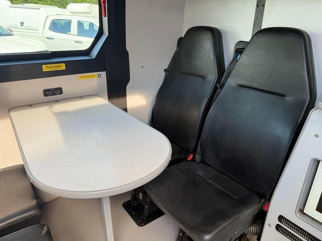 Vauxhall Movano L2h2 F3500 Welfare Mess Van Rear Toilet White #5