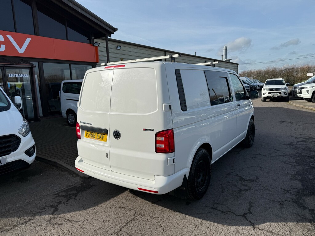 Volkswagen Transporter T32 Tdi 4Motion Bmt Vw T6 No Vat Half Camper FH68EKF White #2