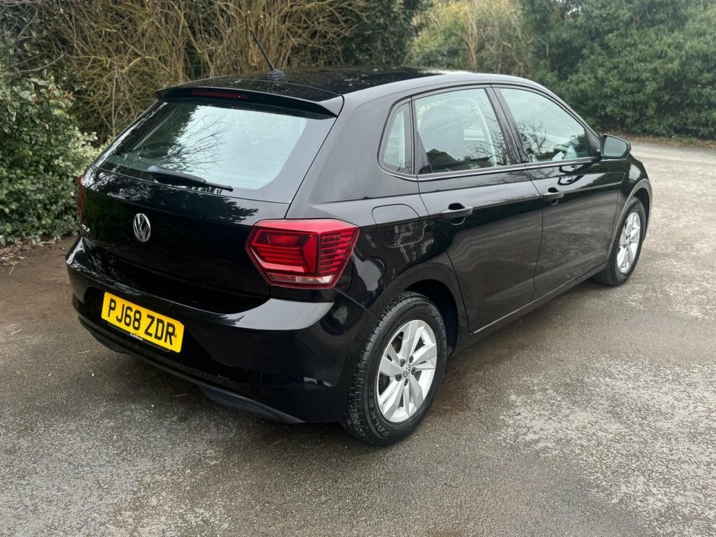 Volkswagen Polo 1L Se PJ68ZDR Black #2