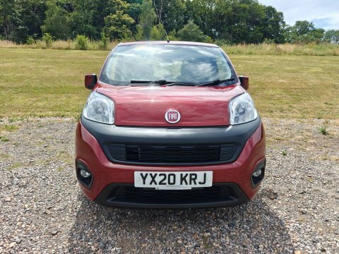 Fiat Qubo Lounge Red #14