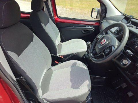 Fiat Qubo Lounge Red #22