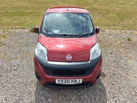 Fiat Qubo Lounge Red #17