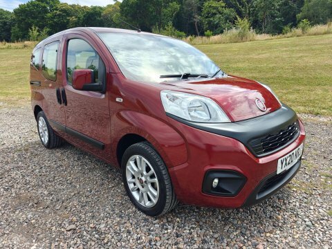 Fiat Qubo Lounge Red #1