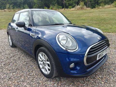 Mini Hatch 1.5 Cooper Blue