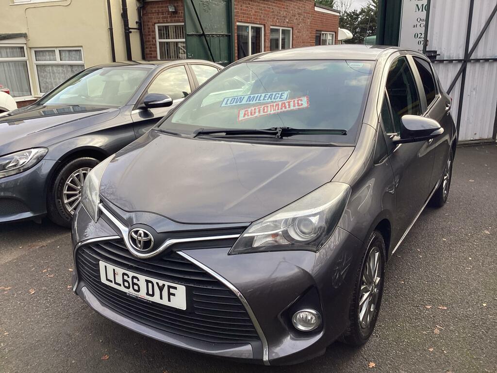 Toyota Yaris Icon Vvt-i #2