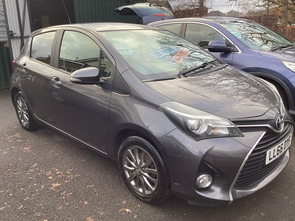 Toyota Yaris Icon Vvt-i #3