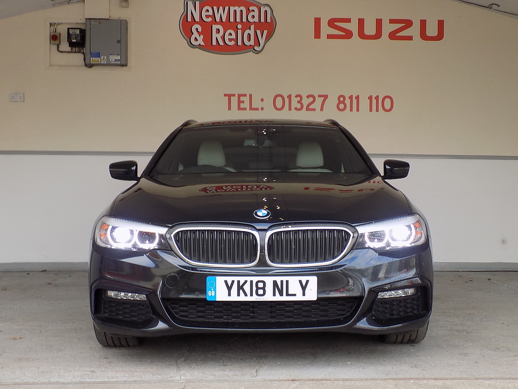 BMW 5 Series 520D M Sport YK18NLY Black #2