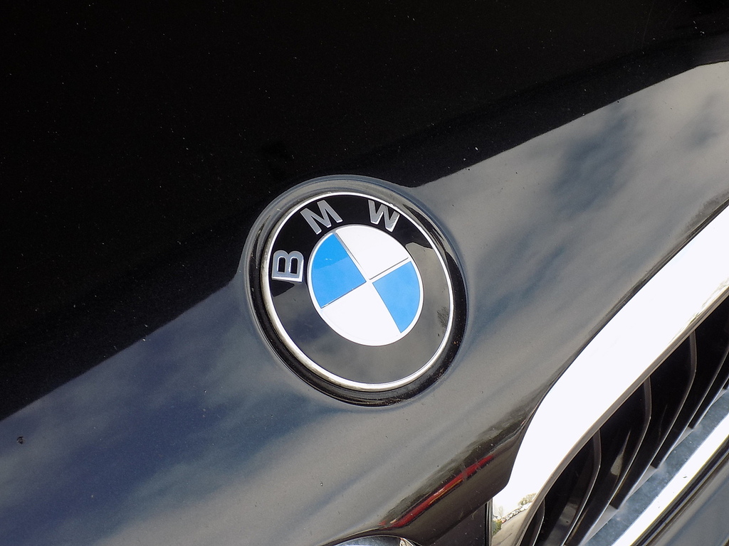 BMW 5 Series 520D M Sport YK18NLY Black #5