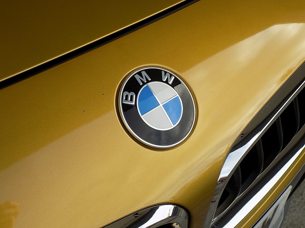 BMW X2 20D M Sport X LJ68OVW Gold #5
