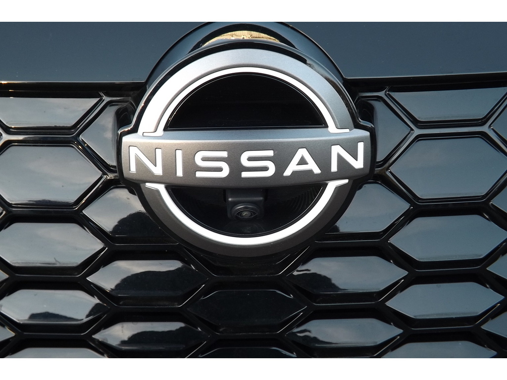Nissan Juke Tekna Grey #6