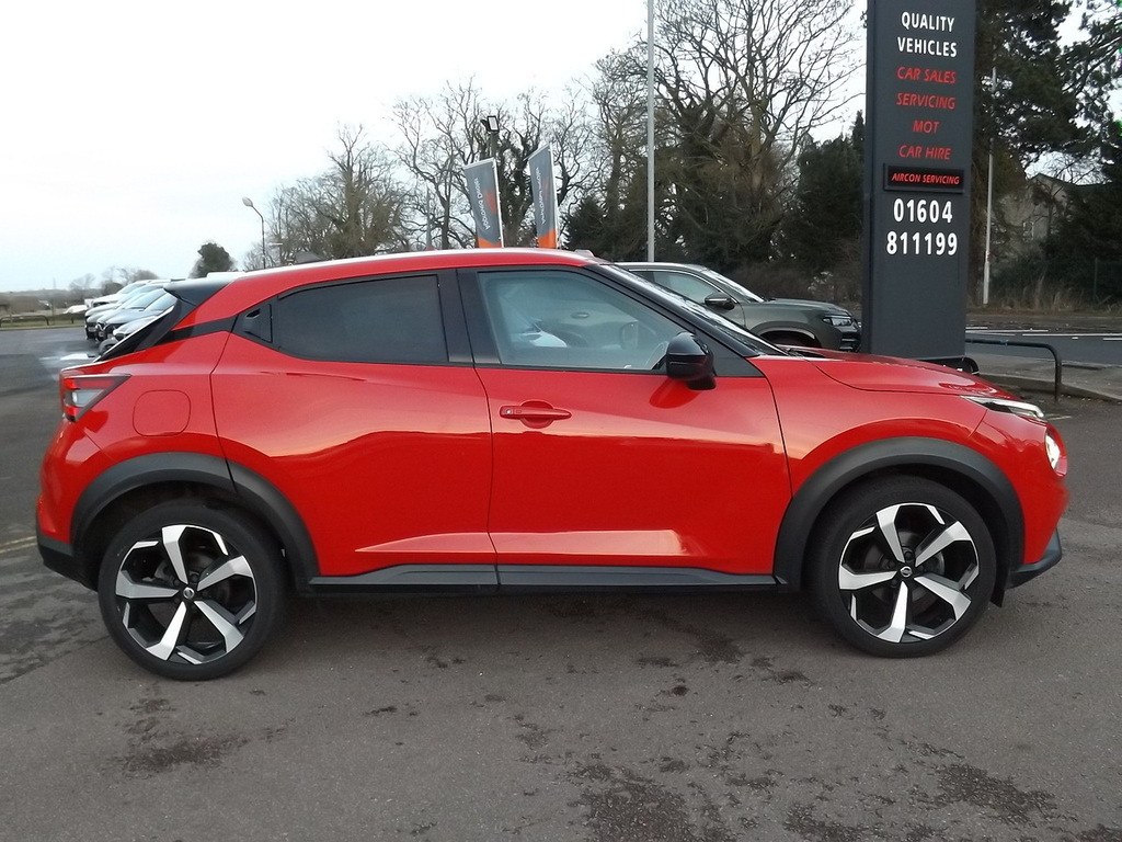 Nissan Juke Dig-t N-connecta NL70TXD Red #4